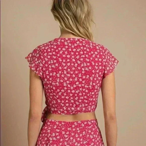 Melanie Floral Print Wrap Top - Picture 2 of 4